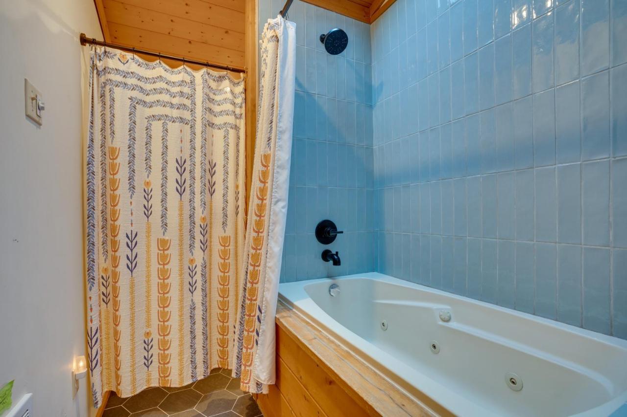 Leavenworth Cabin With Private Hot Tub! Ngoại thất bức ảnh