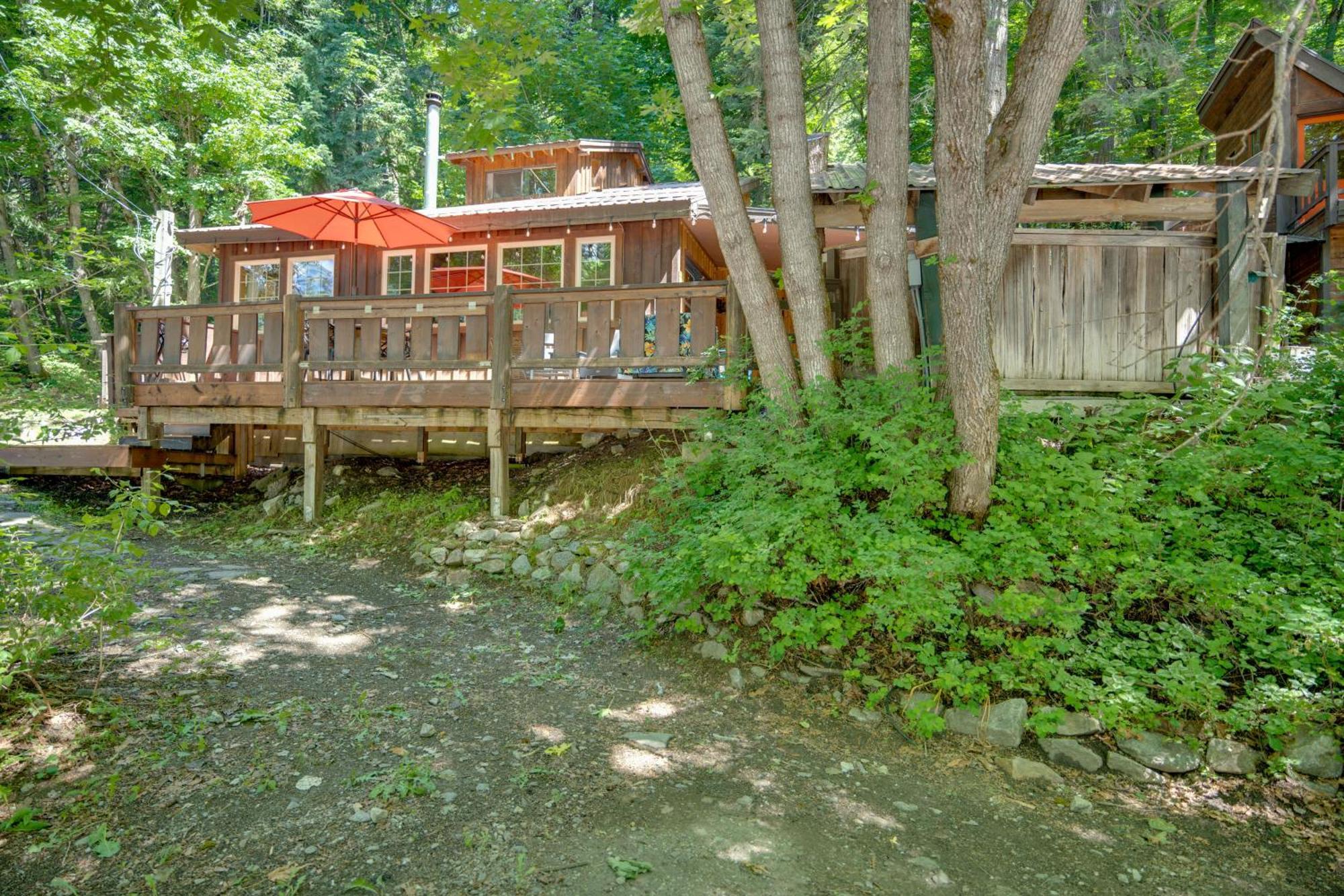 Leavenworth Cabin With Private Hot Tub! Ngoại thất bức ảnh