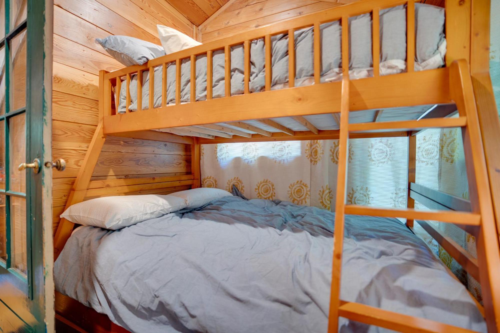 Leavenworth Cabin With Private Hot Tub! Ngoại thất bức ảnh